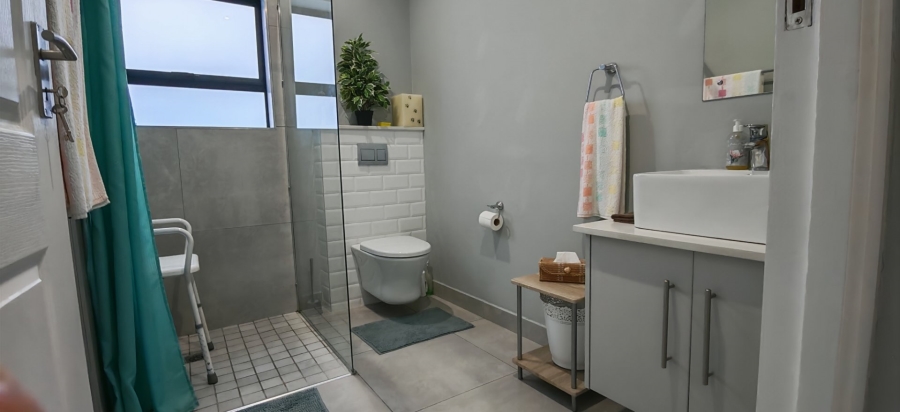 3 Bedroom Property for Sale in Dana Bay Western Cape